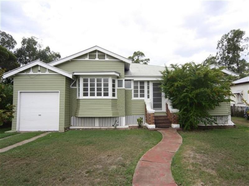 45 Bunya Street, Dalby QLD 4405