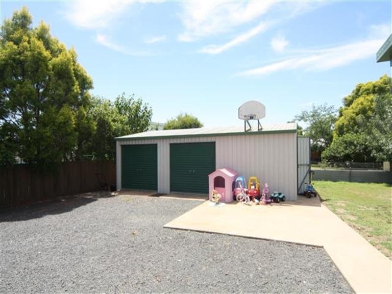 10 Delma Court, Dalby QLD 4405