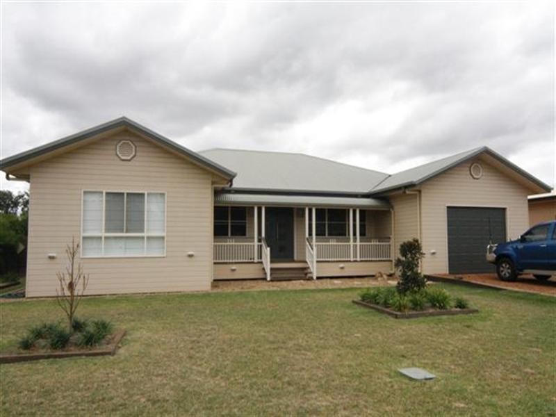 1 Jacaranda Court, Dalby QLD 4405