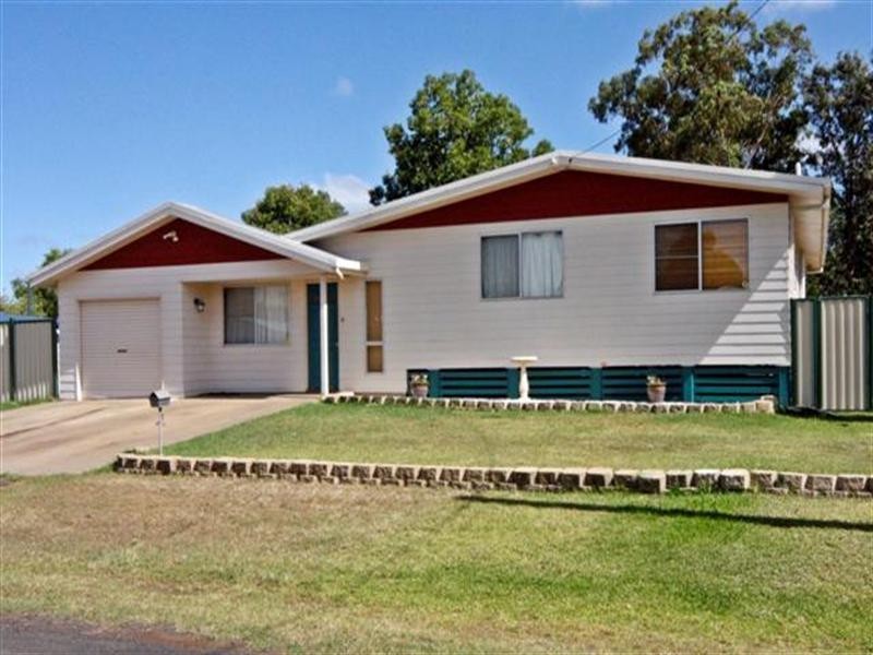 2 Clark Street, Dalby QLD 4405