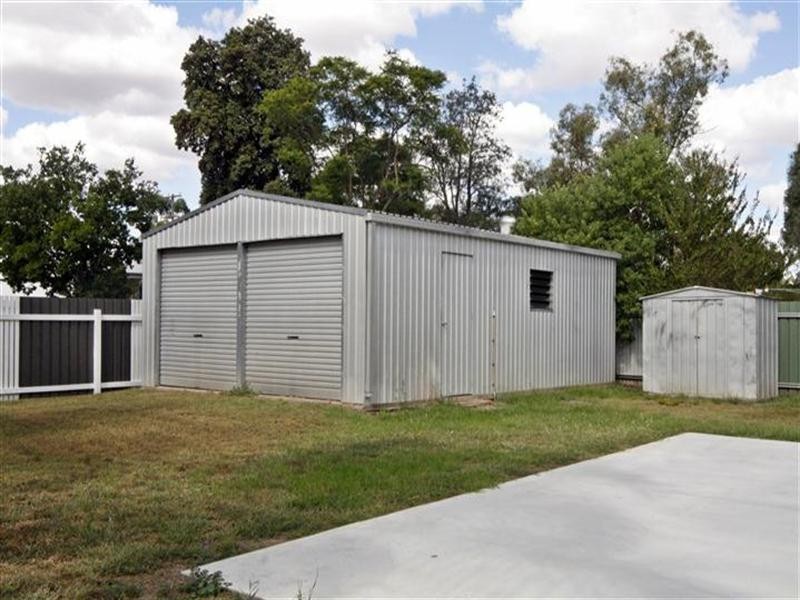 1 Dunmall Street, Dalby QLD 4405