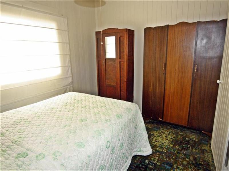 73 Taylor Street, Cecil Plains QLD 4407