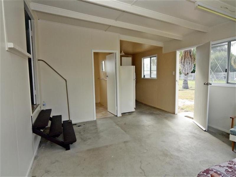 73 Taylor Street, Cecil Plains QLD 4407