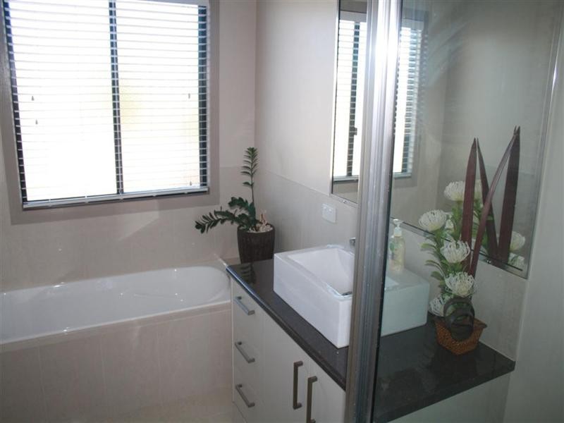 52 Diamond Drive, Dalby QLD 4405