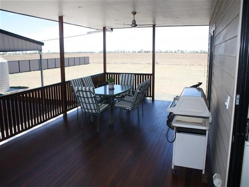 52 Diamond Drive, Dalby QLD 4405