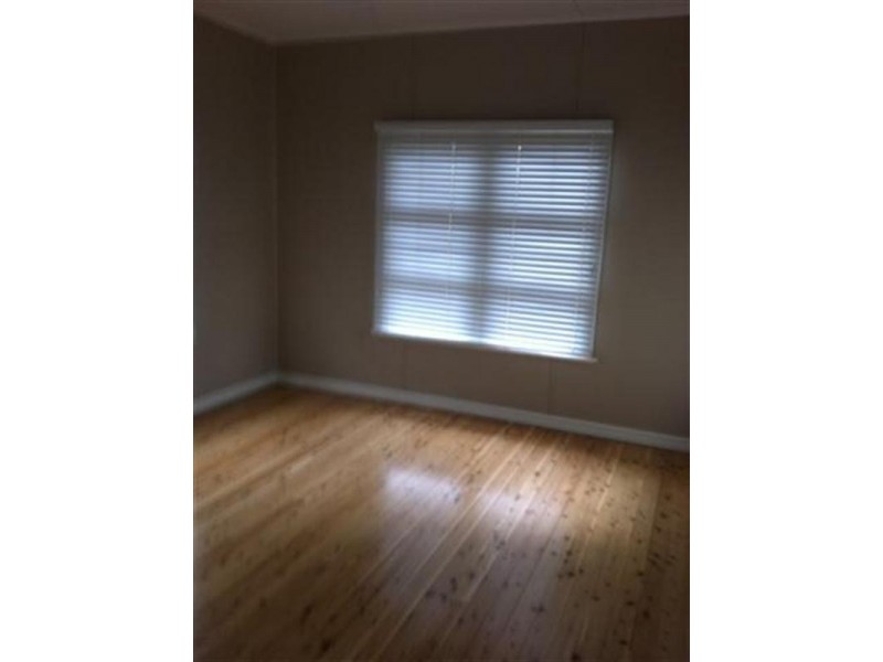 10 Curtis Street, Dalby QLD 4405