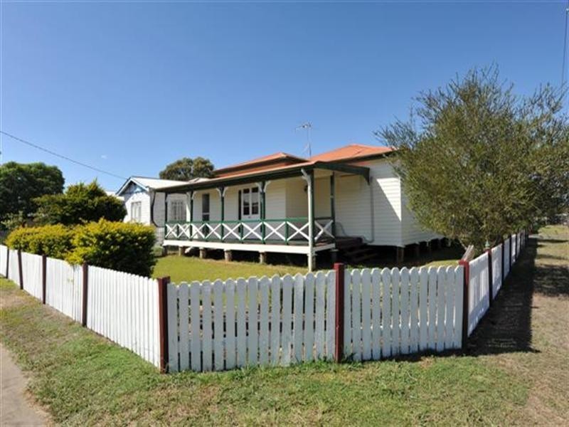 47 Arthur Street, Dalby QLD 4405