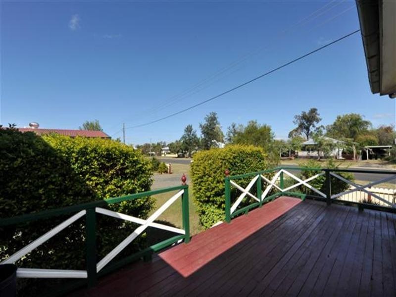 47 Arthur Street, Dalby QLD 4405
