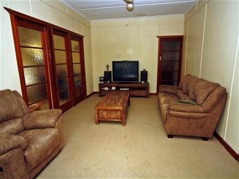 47 Curtis Street, Dalby QLD 4405