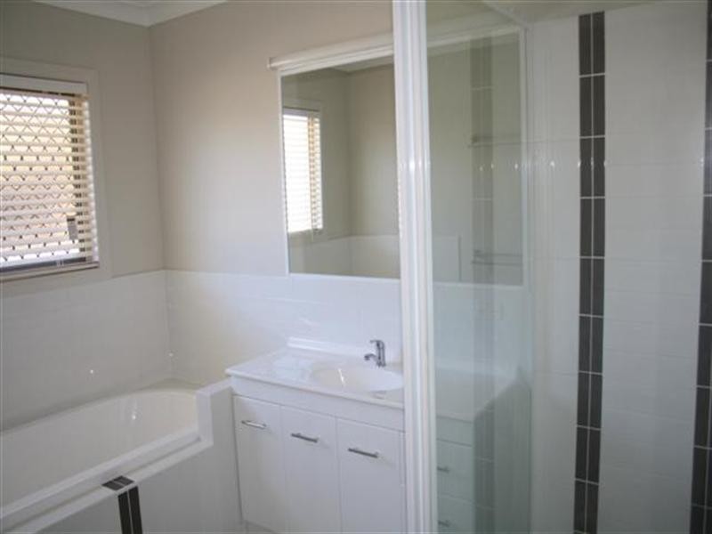 23 Homebush Street, Dalby QLD 4405