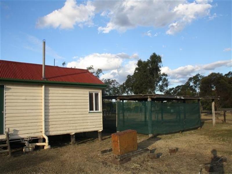 24 Eva Street, Jandowae QLD 4410