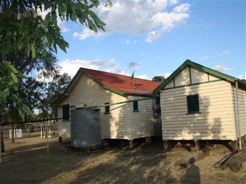 24 Eva Street, Jandowae QLD 4410