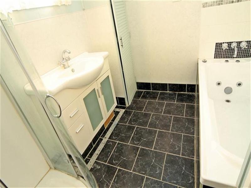 15 Wyley Street, Dalby QLD 4405