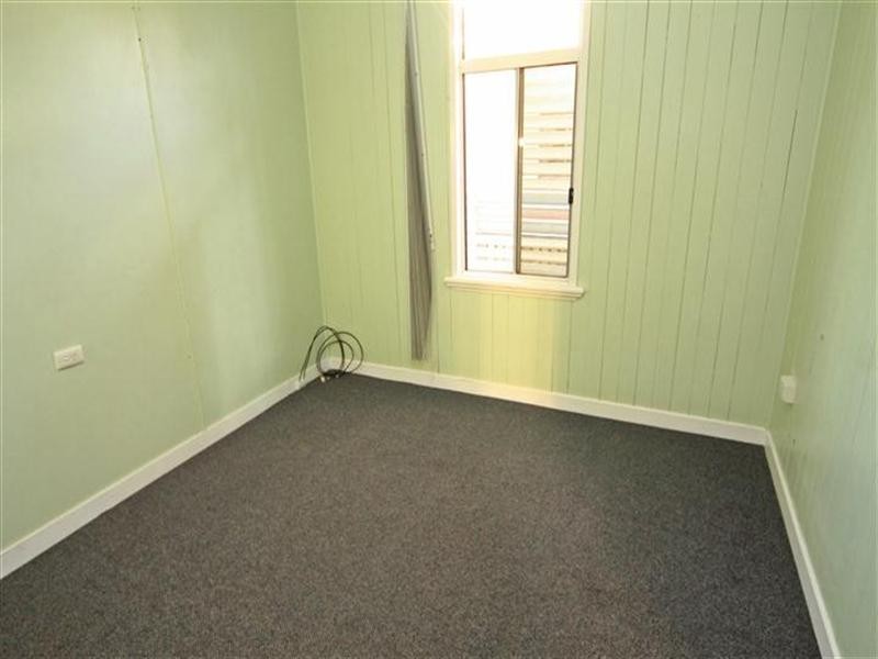 15 Wyley Street, Dalby QLD 4405