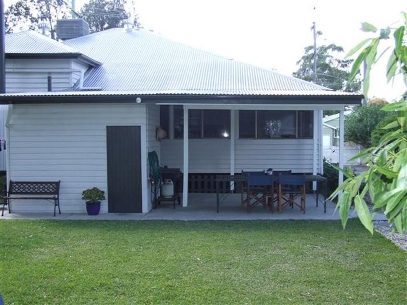 42 Bunya Street, Dalby QLD 4405