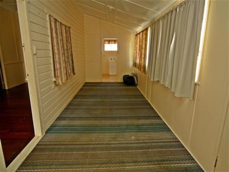 9 Okeefe Street, Dalby QLD 4405