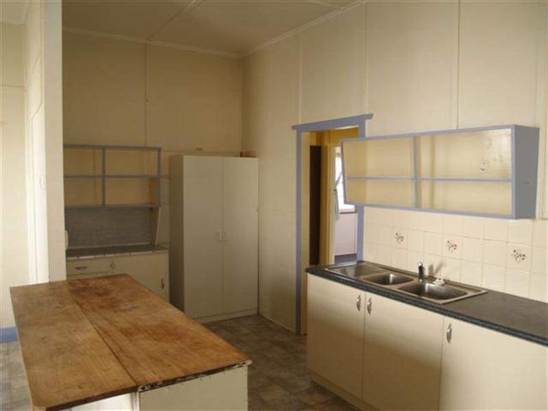 1 Connelly Street, Dalby QLD 4405