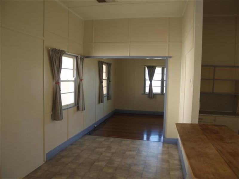 1 Connelly Street, Dalby QLD 4405