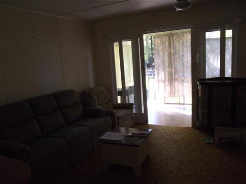 11 Walsh Street, Dalby QLD 4405