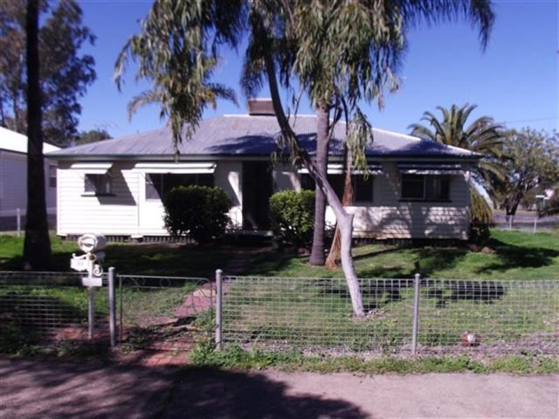 39 Orpen Street, Dalby QLD 4405