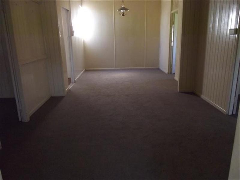 39 Orpen Street, Dalby QLD 4405