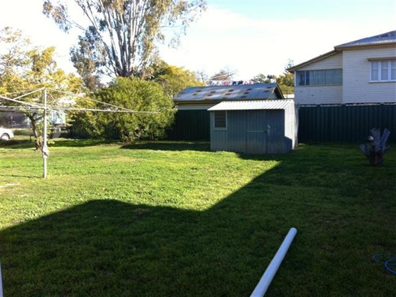 4 Bagot Street, Dalby QLD 4405