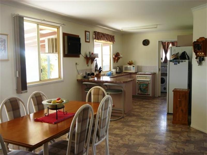 5 Mitchell Place, Dalby QLD 4405
