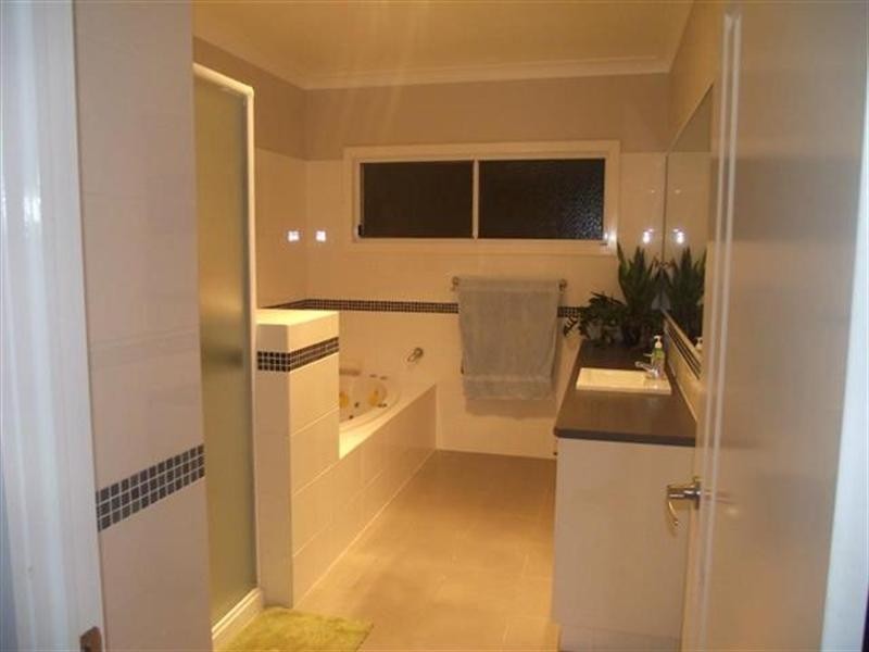 28 Vanessa Drive, Dalby QLD 4405