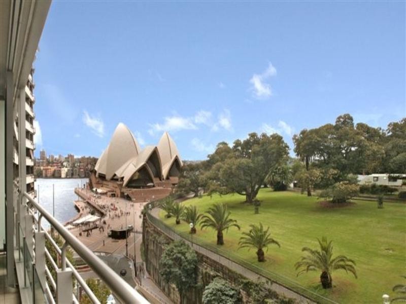 61/3 Macquarie Street, Sydney NSW 2000