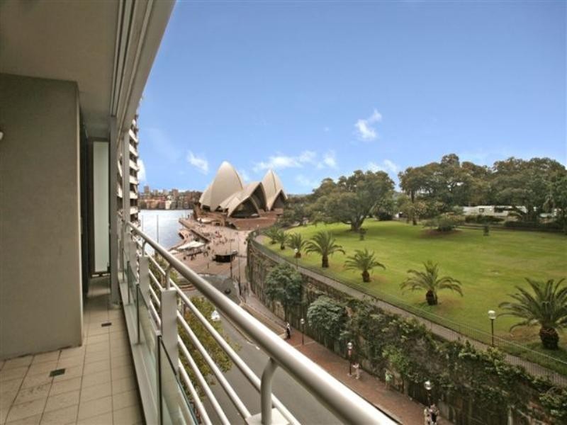 61/3 Macquarie Street, Sydney NSW 2000