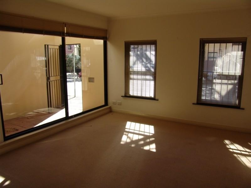 173 A Cathedral Street, Woolloomooloo NSW 2011