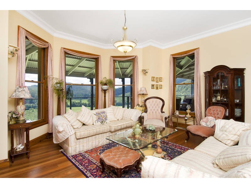 25 Ravensdale Road, Yarramalong NSW 2259