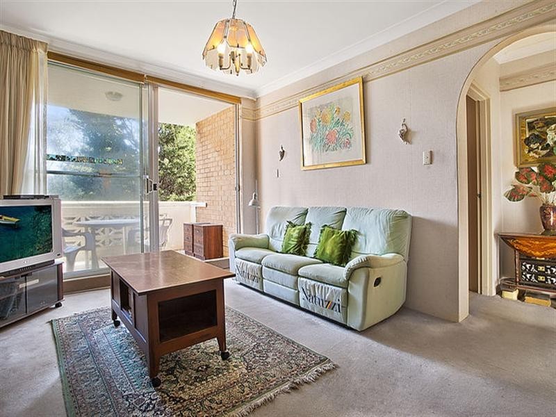 2/45 Wallis Parade, North Bondi NSW 2026