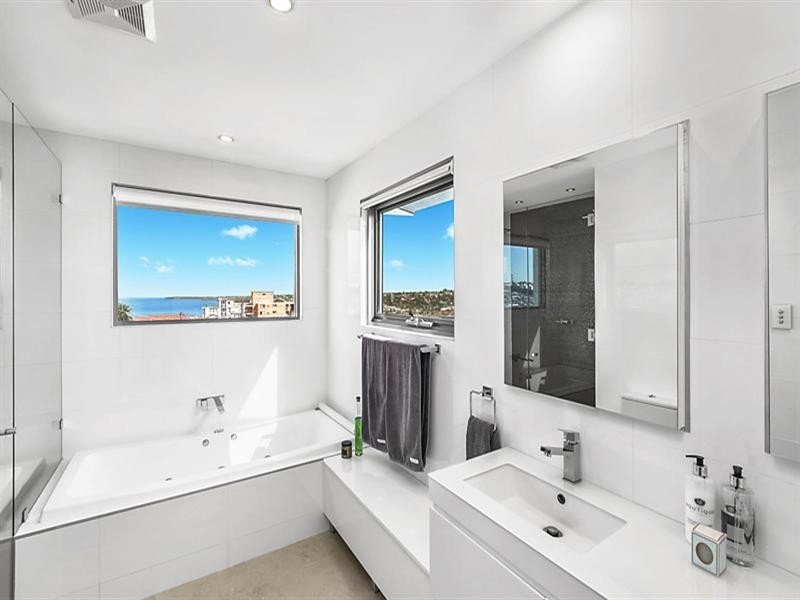 19 Military Road, Dover Heights NSW 2030