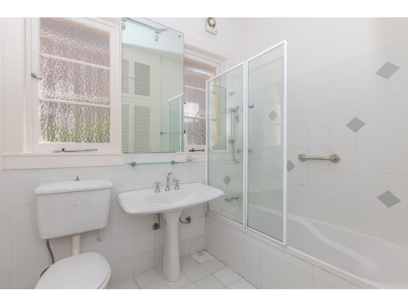 1/6 Wallaroy Cresent, Woollahra NSW 2025