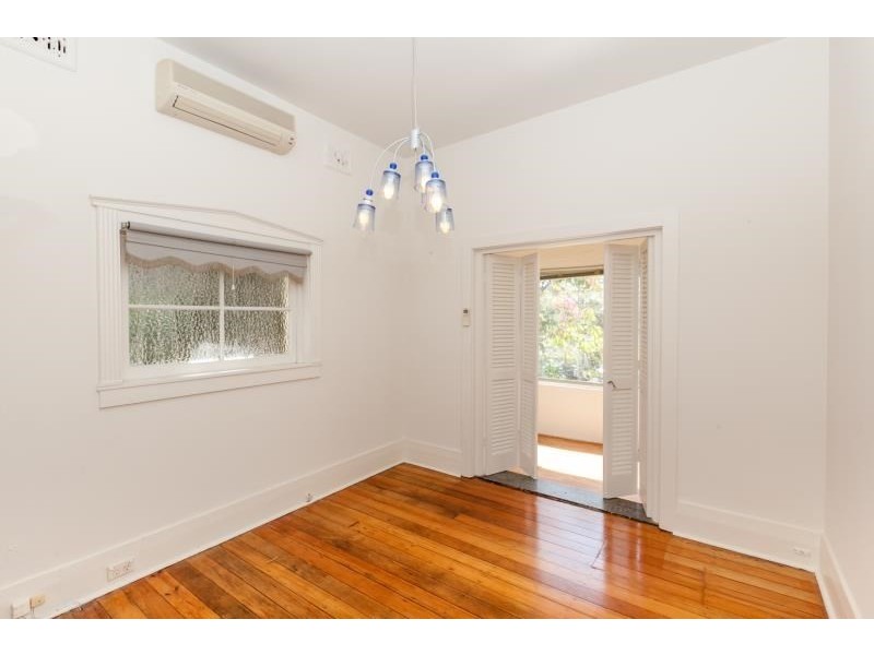 1/6 Wallaroy Cresent, Woollahra NSW 2025