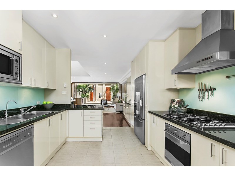 126 Fletcher Street, Woollahra NSW 2025