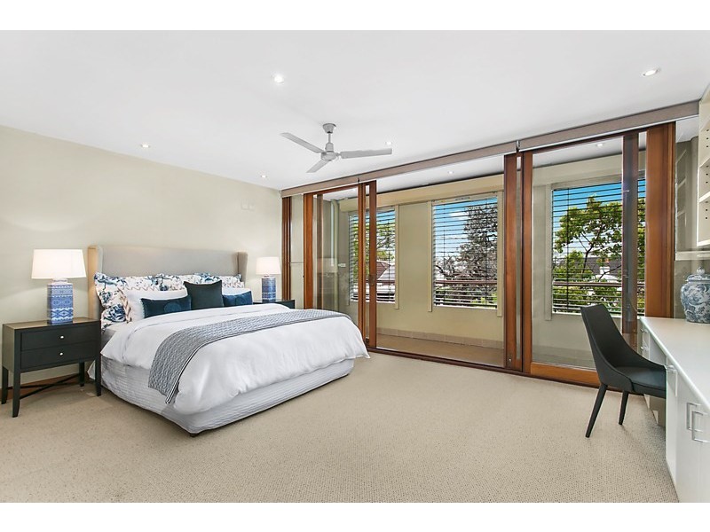 126 Fletcher Street, Woollahra NSW 2025