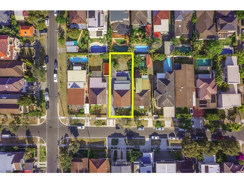 11 Reina Street, North Bondi NSW 2026