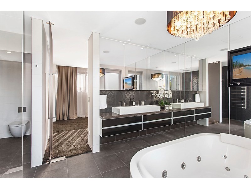 208 Military Road, Dover Heights NSW 2030