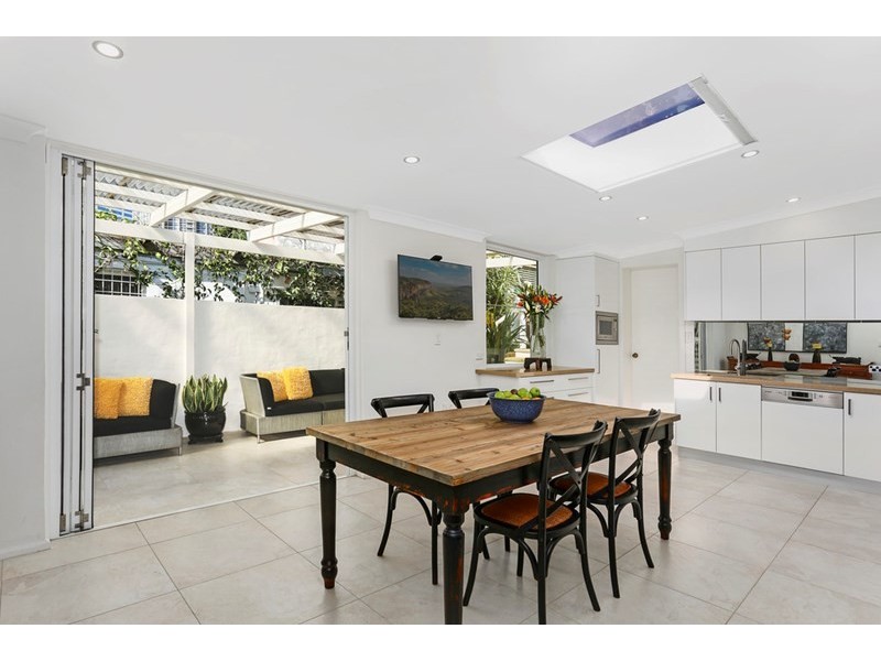 242 Edgecliff Road, Woollahra NSW 2025