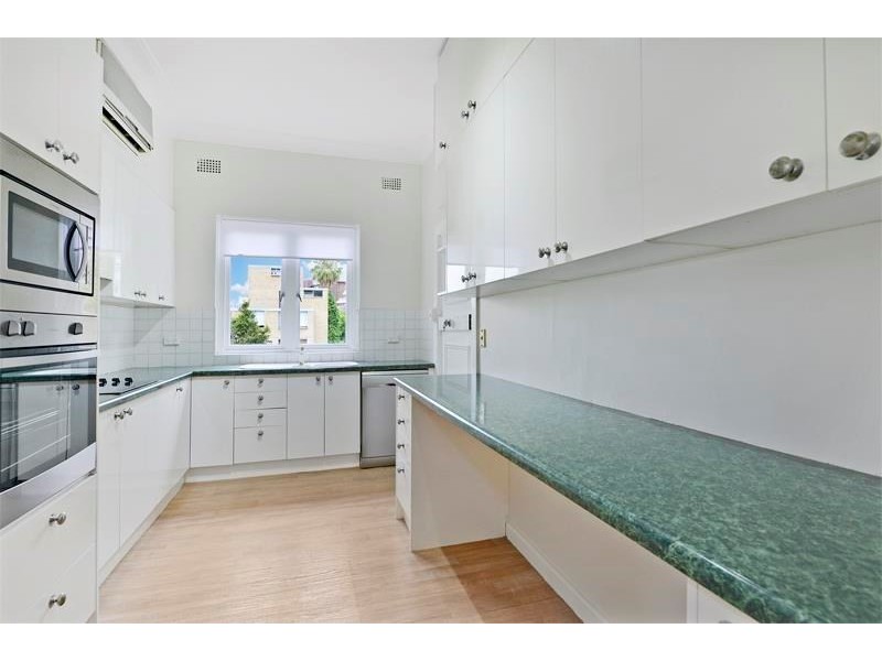 2/6 Ocean Avenue, Double Bay NSW 2028