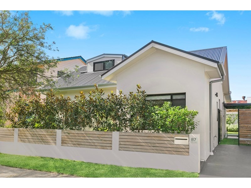 87 Beach Road, North Bondi NSW 2026