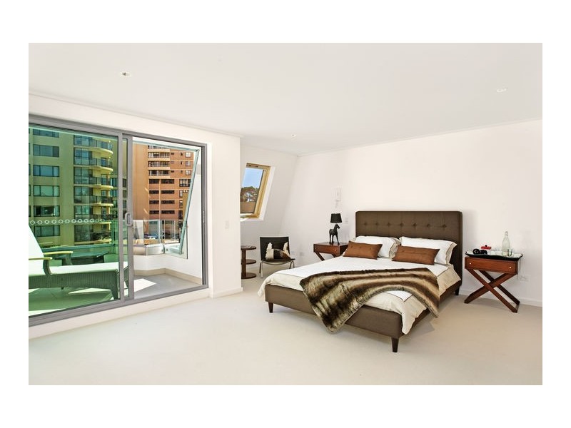 11 Waverley Crescent, Bondi Junction NSW 2022