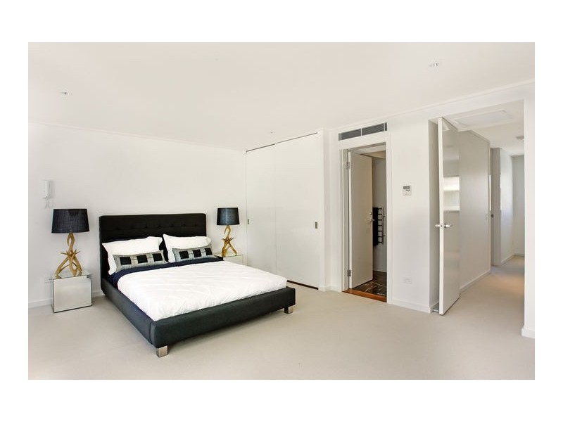 11 Waverley Crescent, Bondi Junction NSW 2022