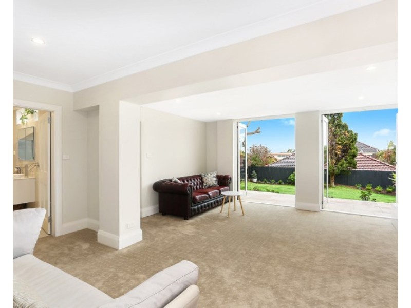 132 Old South Head Road, Vaucluse NSW 2030