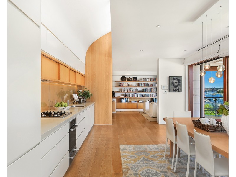 House 2/2 Beach Street, Double Bay NSW 2028