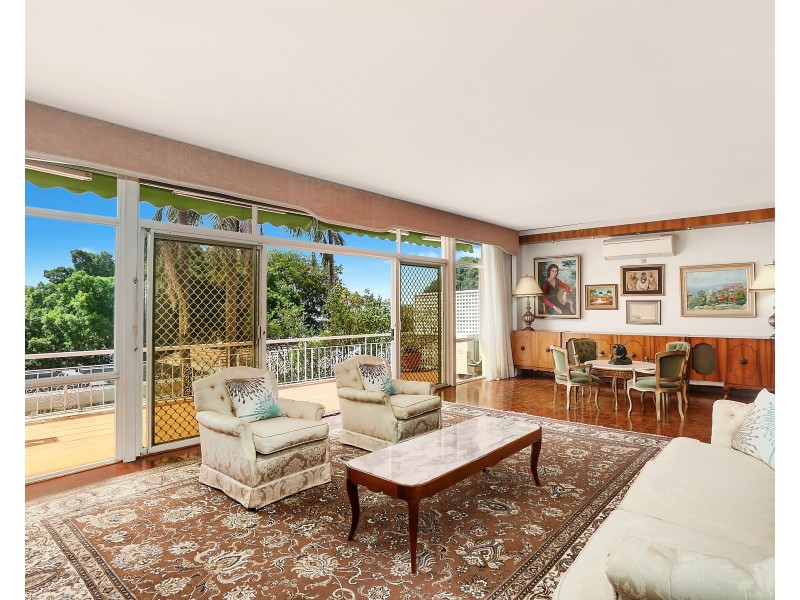 10 Drumalbyn Road, Bellevue Hill NSW 2023