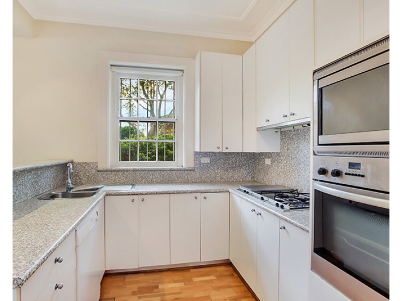 1/2 Fullerton Street, Woollahra NSW 2025