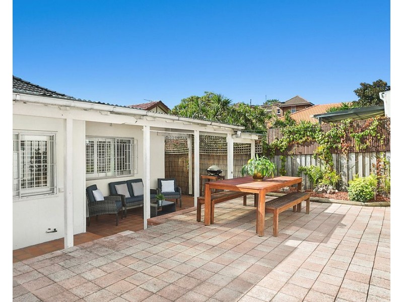 112 Beach Road, North Bondi NSW 2026